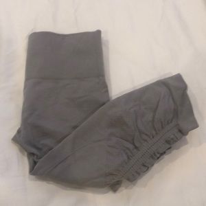Lululemon crop size 2, gray.